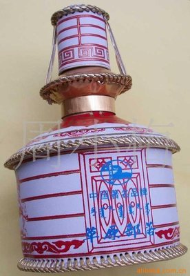 探寻草原酒文化 周小梅蒙古包皮囊奶酒的独特魅力